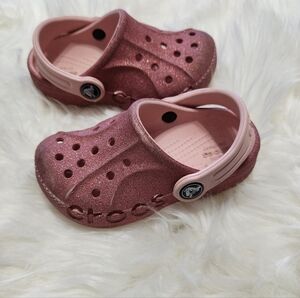 CROCS Kids Sparkly Clogs Size 8C Shoes Girls Toddler Slip On Pink Glitter